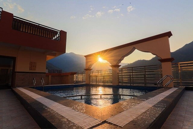 Hotel Arogyadham Retreat Roof Top Swimming Pool