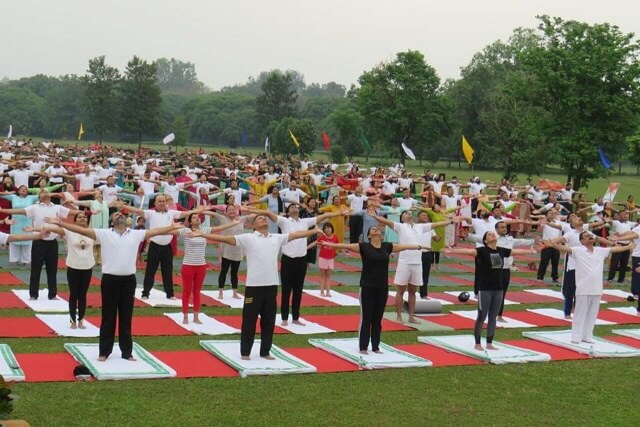 Yogi Amrit Raj performing yoga on international yoga day